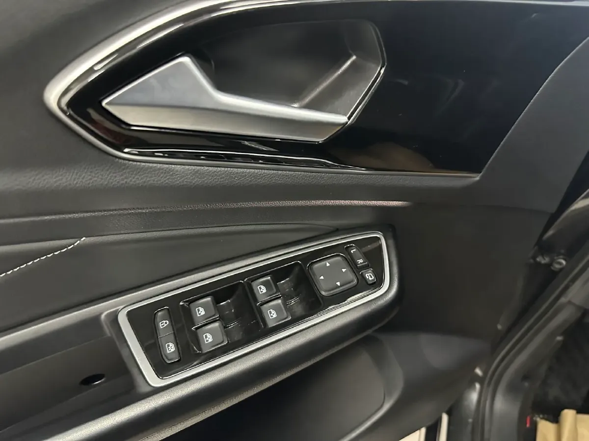 2022 Jetta VS7 1.4T 150HP L4 6AT,autocango,china used car exporter,china ev exporter,chinese used car exporter,chinese used ev exporter