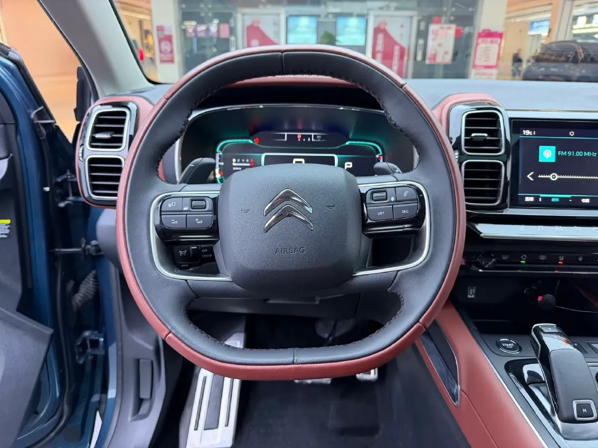 2021 Citroen C5 Aircross 1.8T 211HP L4 8AT,autocango,china used car exporter,china ev exporter,chinese used car exporter,chinese used ev exporter