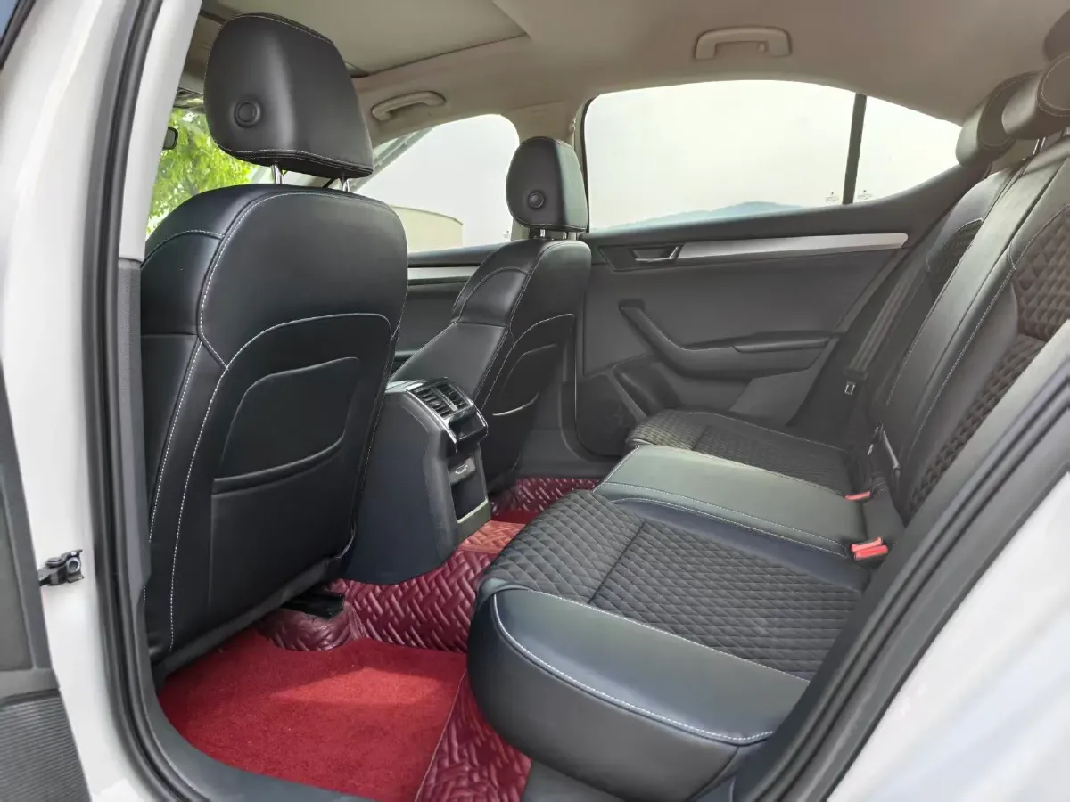 2018 Nissan Terra 2.5L 184HP L4 7AT,autocango,china used car exporter,china ev exporter,chinese used car exporter,chinese used ev exporter