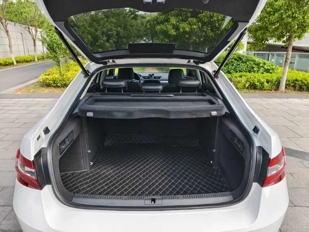 2018 Nissan Terra 2.5L 184HP L4 7AT,autocango,china used car exporter,china ev exporter,chinese used car exporter,chinese used ev exporter