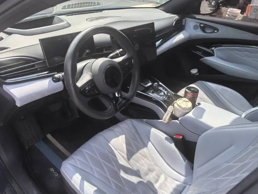 2022 AITO AITO M5 Range Extended 125HP REEV 40KWH,autocango,china used car exporter,china ev exporter,chinese used car exporter,chinese used ev exporter