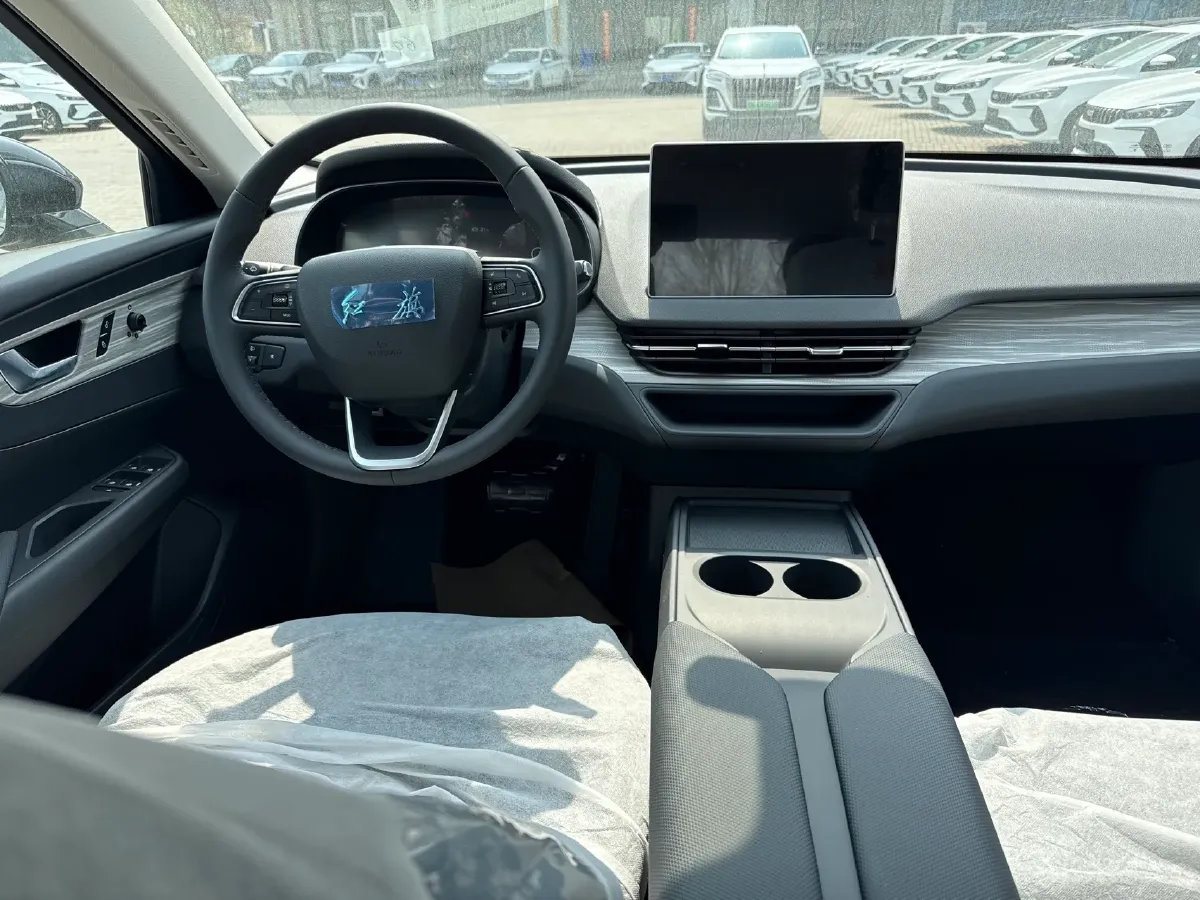 2025 HongQi E-QM5 BEV,autocango,china used car exporter,china ev exporter,chinese used car exporter,chinese used ev exporter