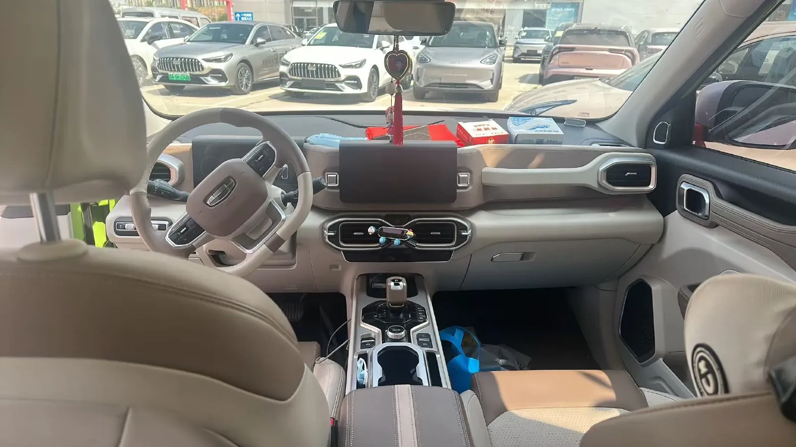 2020 Geely ICON 1.5T 177HP L3 7DCT,autocango,china used car exporter,china ev exporter,chinese used car exporter,chinese used ev exporter