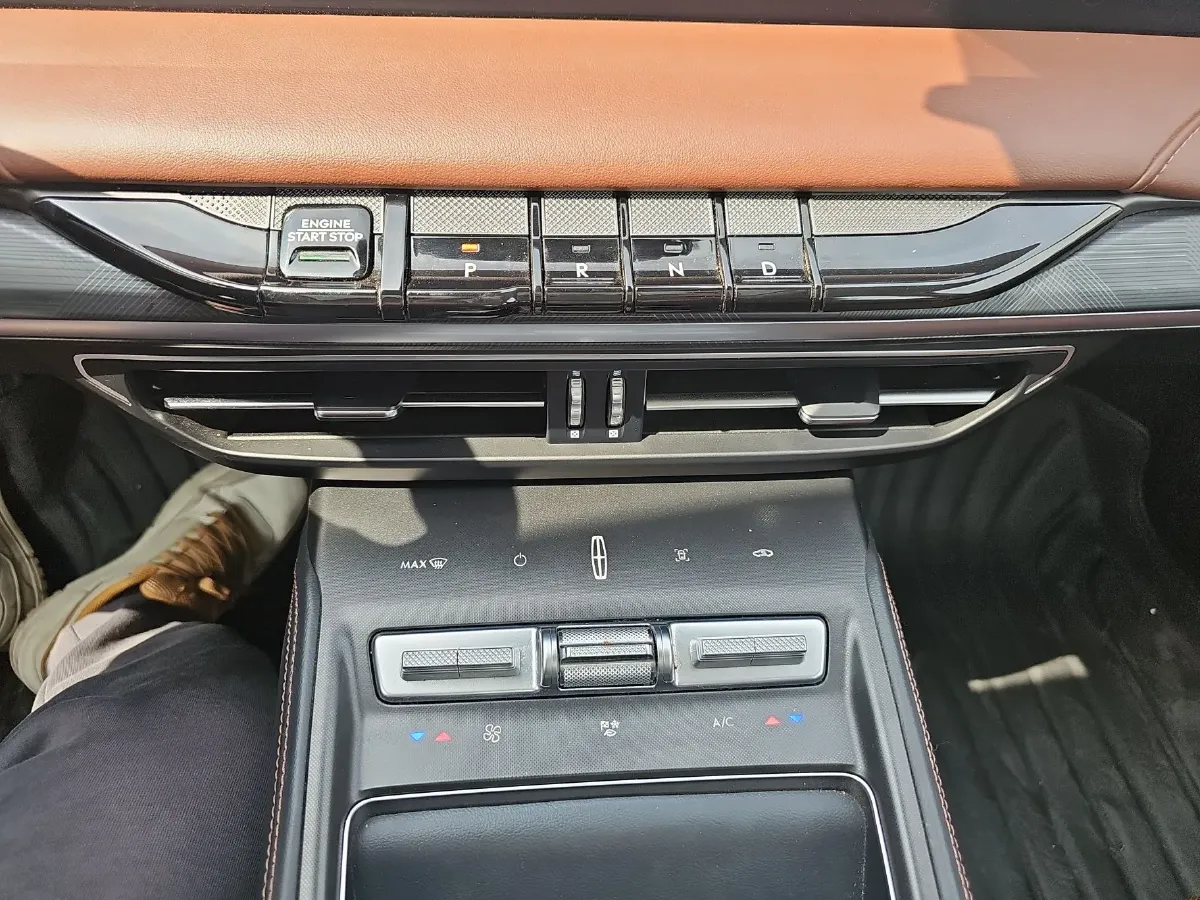 2024 Lincoln Z 2.0T 294HP L4 E-CVT Hybrid,autocango,china used car exporter,china ev exporter,chinese used car exporter,chinese used ev exporter