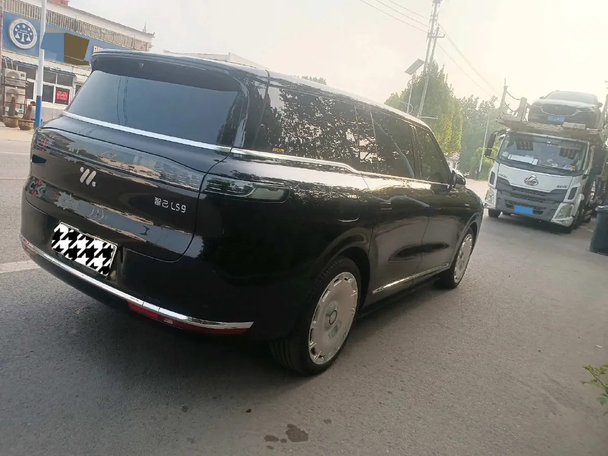 2026 IM LS9 REEV 155HP REEV,autocango,china used car exporter,china ev exporter,chinese used car exporter,chinese used ev exporter