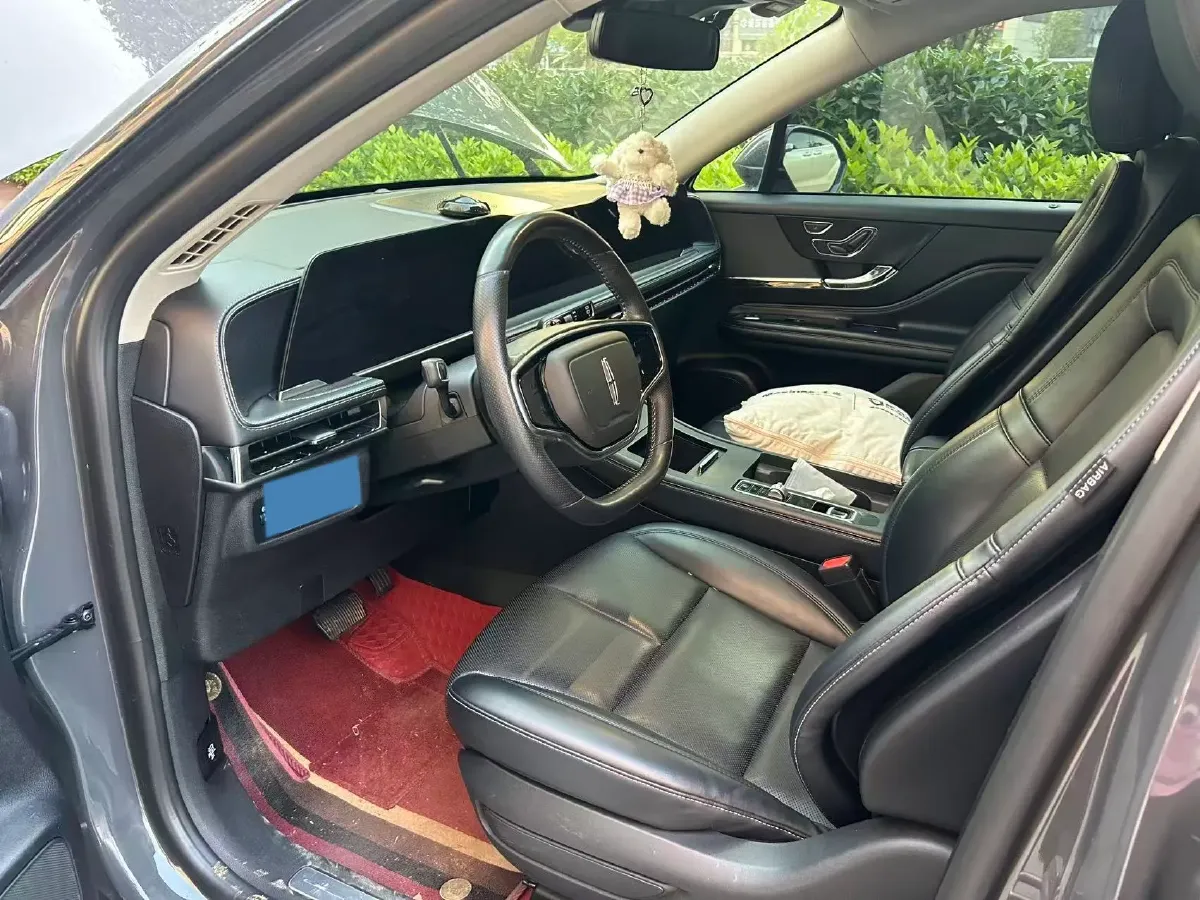 2023 Lincoln Corsair 2.0T 261HP L4 8AT,autocango,china used car exporter,china ev exporter,chinese used car exporter,chinese used ev exporter