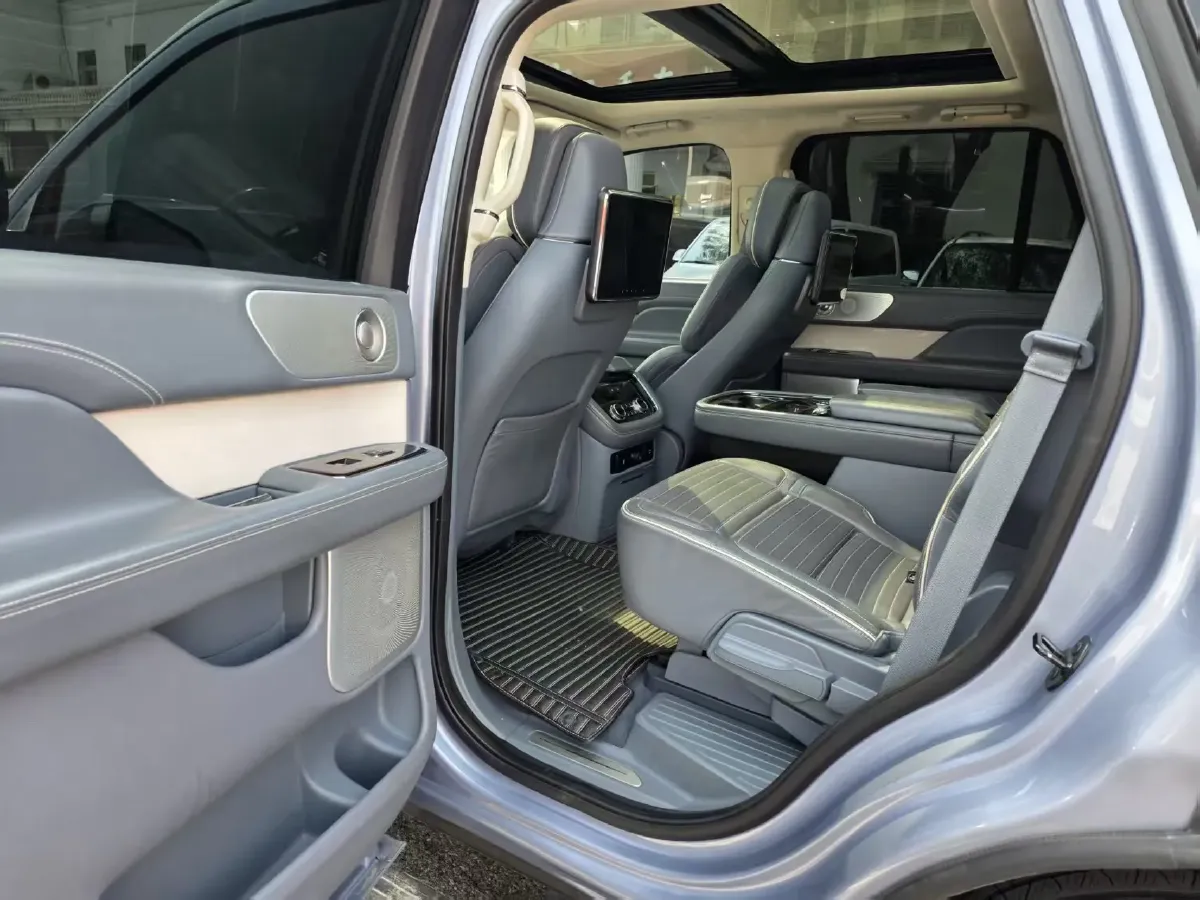 2019 Lincoln Navigator 3.5T 388HP V6 10AT,autocango,china used car exporter,china ev exporter,chinese used car exporter,chinese used ev exporter