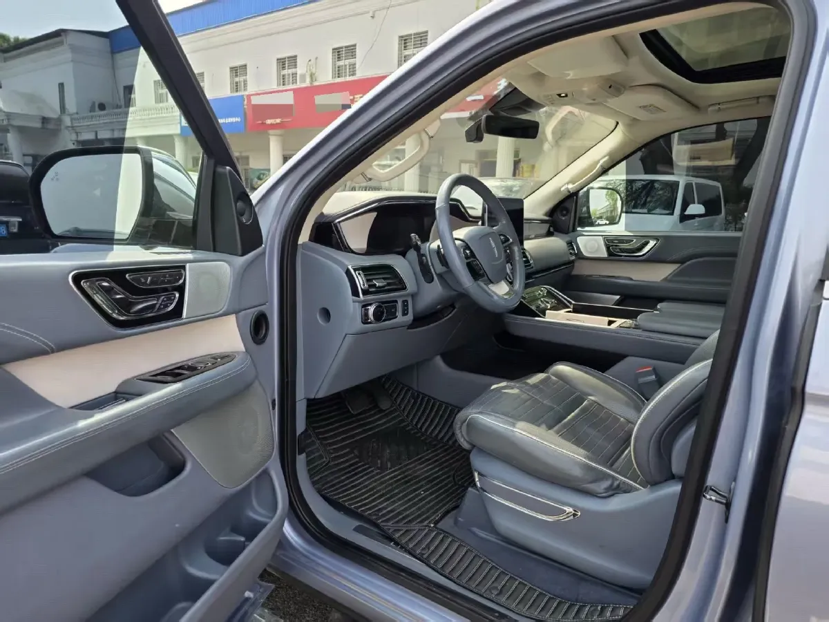 2019 Lincoln Navigator 3.5T 388HP V6 10AT,autocango,china used car exporter,china ev exporter,chinese used car exporter,chinese used ev exporter
