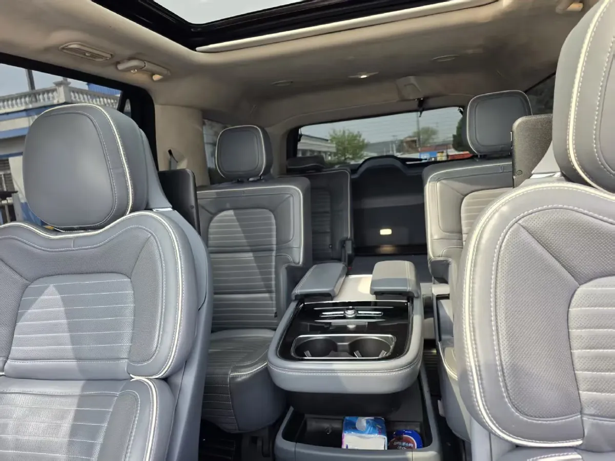 2019 Lincoln Navigator 3.5T 388HP V6 10AT,autocango,china used car exporter,china ev exporter,chinese used car exporter,chinese used ev exporter