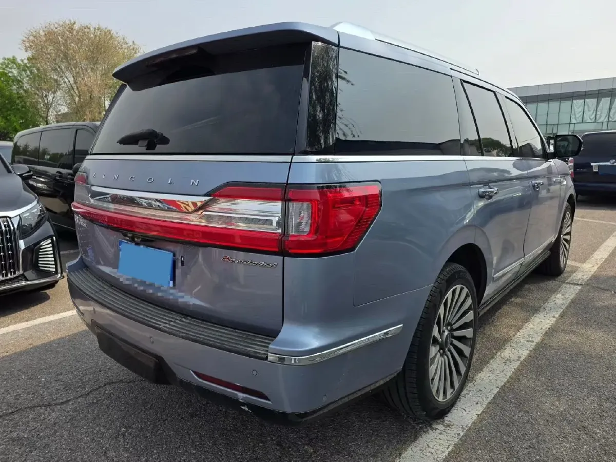 2019 Lincoln Navigator 3.5T 388HP V6 10AT,autocango,china used car exporter,china ev exporter,chinese used car exporter,chinese used ev exporter