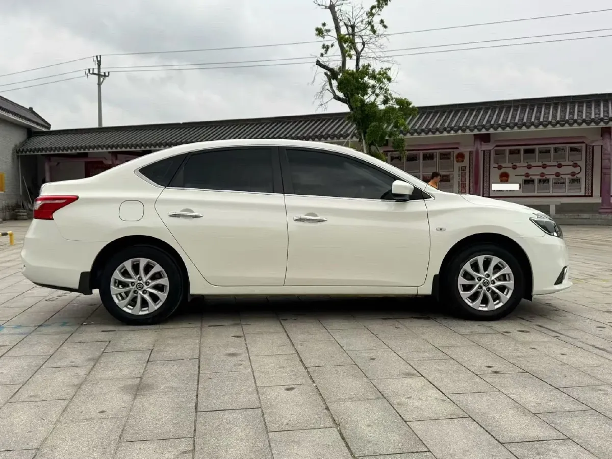 2021 Nissan Sylphy 1.6L 122HP L4 5MT,autocango,china used car exporter,china ev exporter,chinese used car exporter,chinese used ev exporter