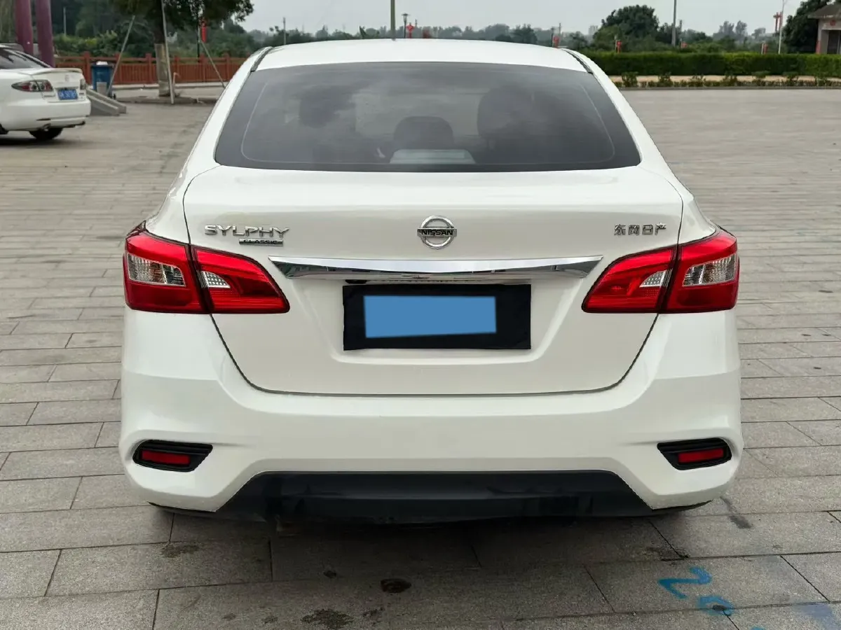 2021 Nissan Sylphy 1.6L 122HP L4 5MT,autocango,china used car exporter,china ev exporter,chinese used car exporter,chinese used ev exporter
