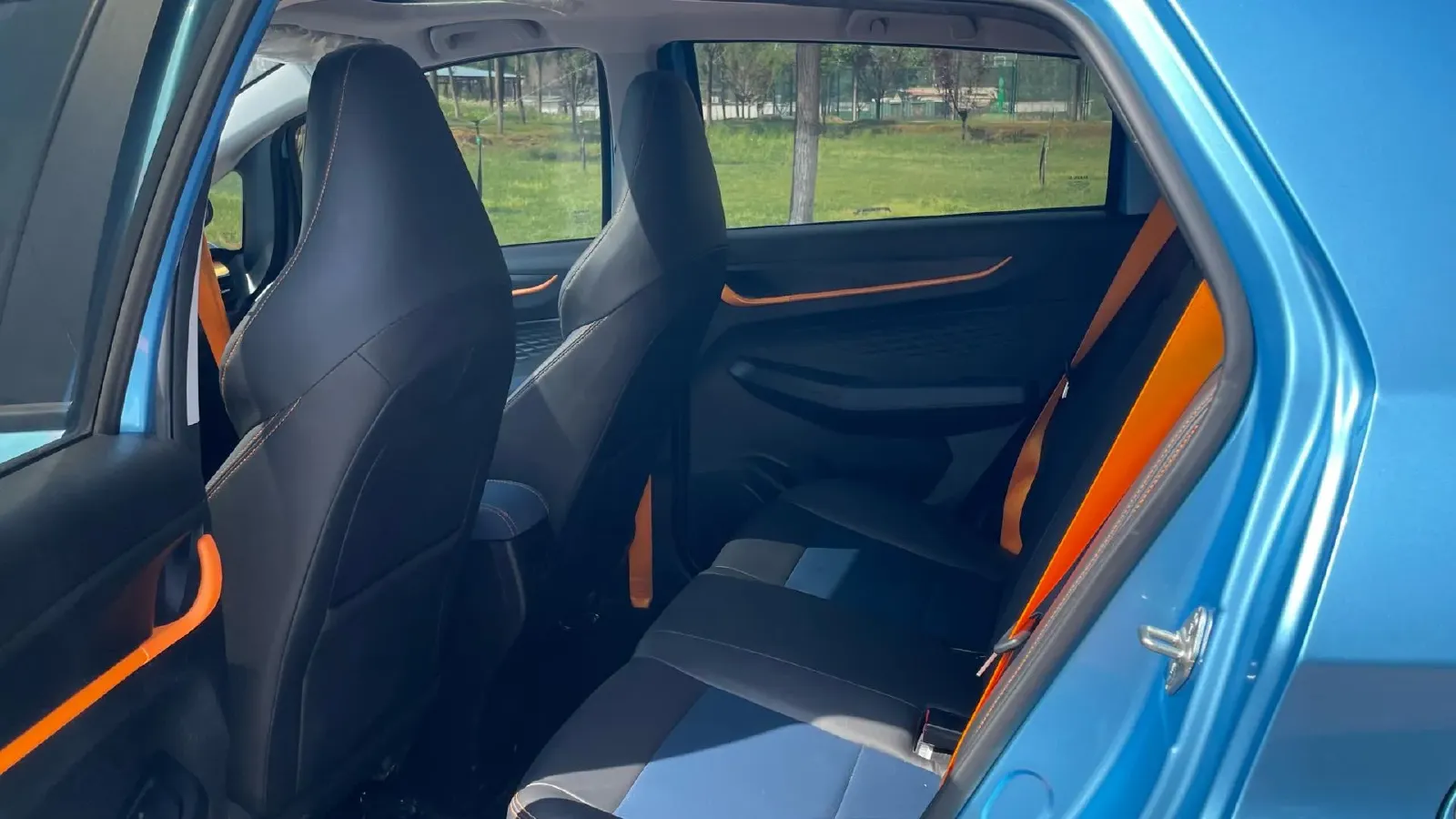 2022 Livan X3 PRO 1.5L 113HP L4 CVT,autocango,china used car exporter,china ev exporter,chinese used car exporter,chinese used ev exporter