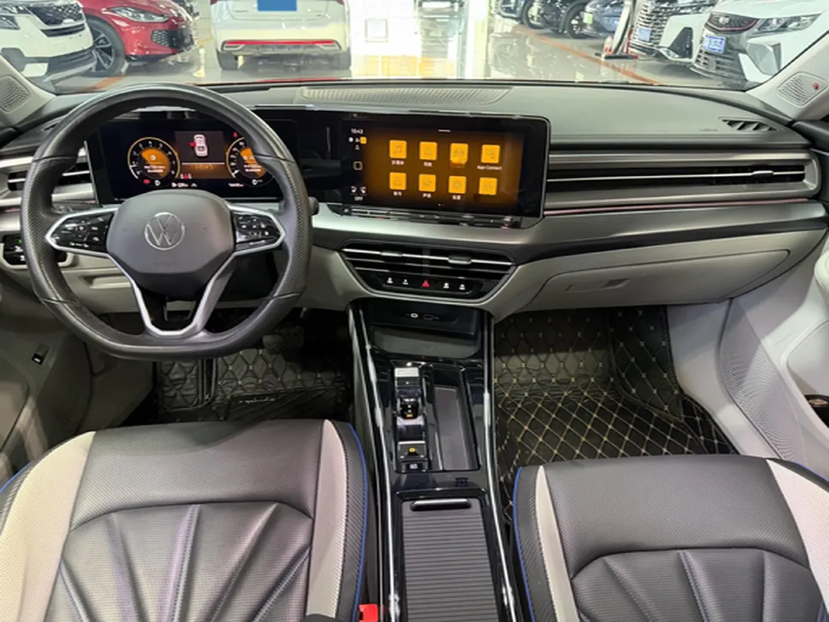 2022 Skoda Superb 2.0T 186HP L4 7DCT,autocango,china used car exporter,china ev exporter,chinese used car exporter,chinese used ev exporter