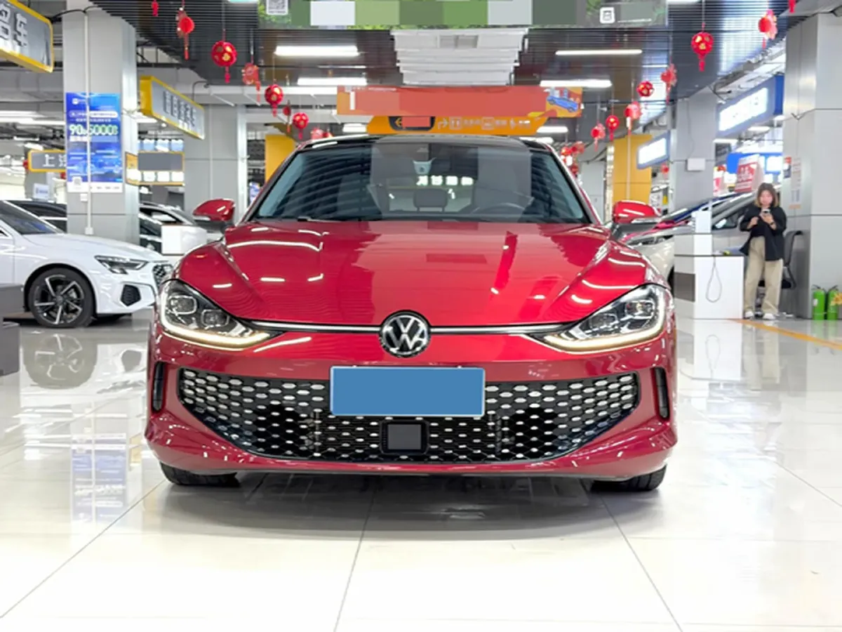 2022 Skoda Superb 2.0T 186HP L4 7DCT,autocango,china used car exporter,china ev exporter,chinese used car exporter,chinese used ev exporter