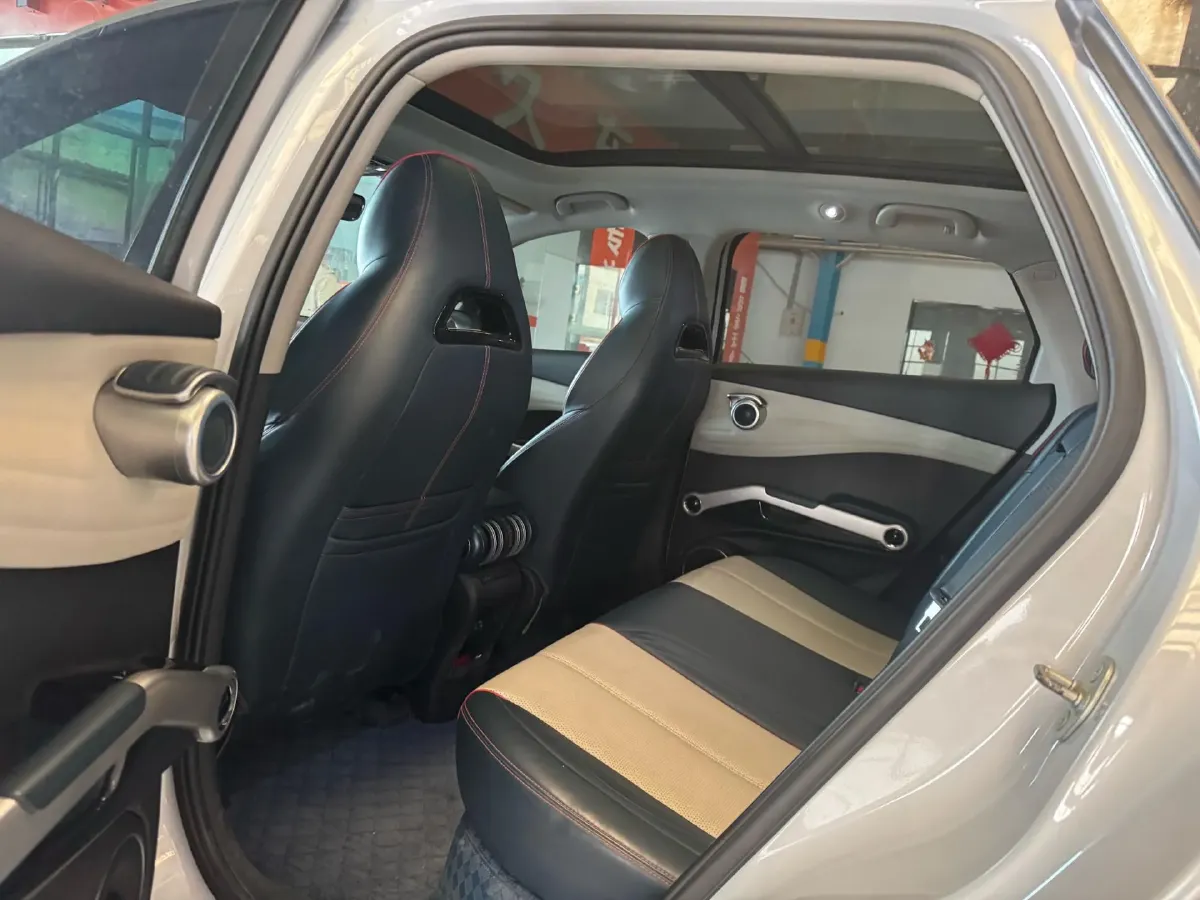 2022 Roewe RX5 MAX 1.5T 181HP L4 6AT,autocango,china used car exporter,china ev exporter,chinese used car exporter,chinese used ev exporter