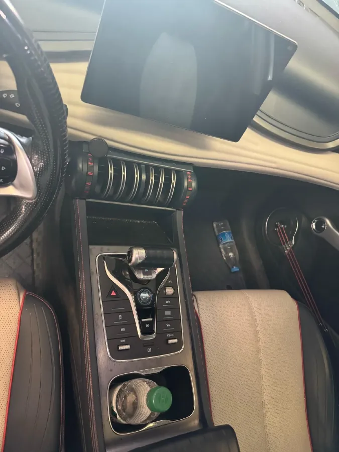 2022 Roewe RX5 MAX 1.5T 181HP L4 6AT,autocango,china used car exporter,china ev exporter,chinese used car exporter,chinese used ev exporter