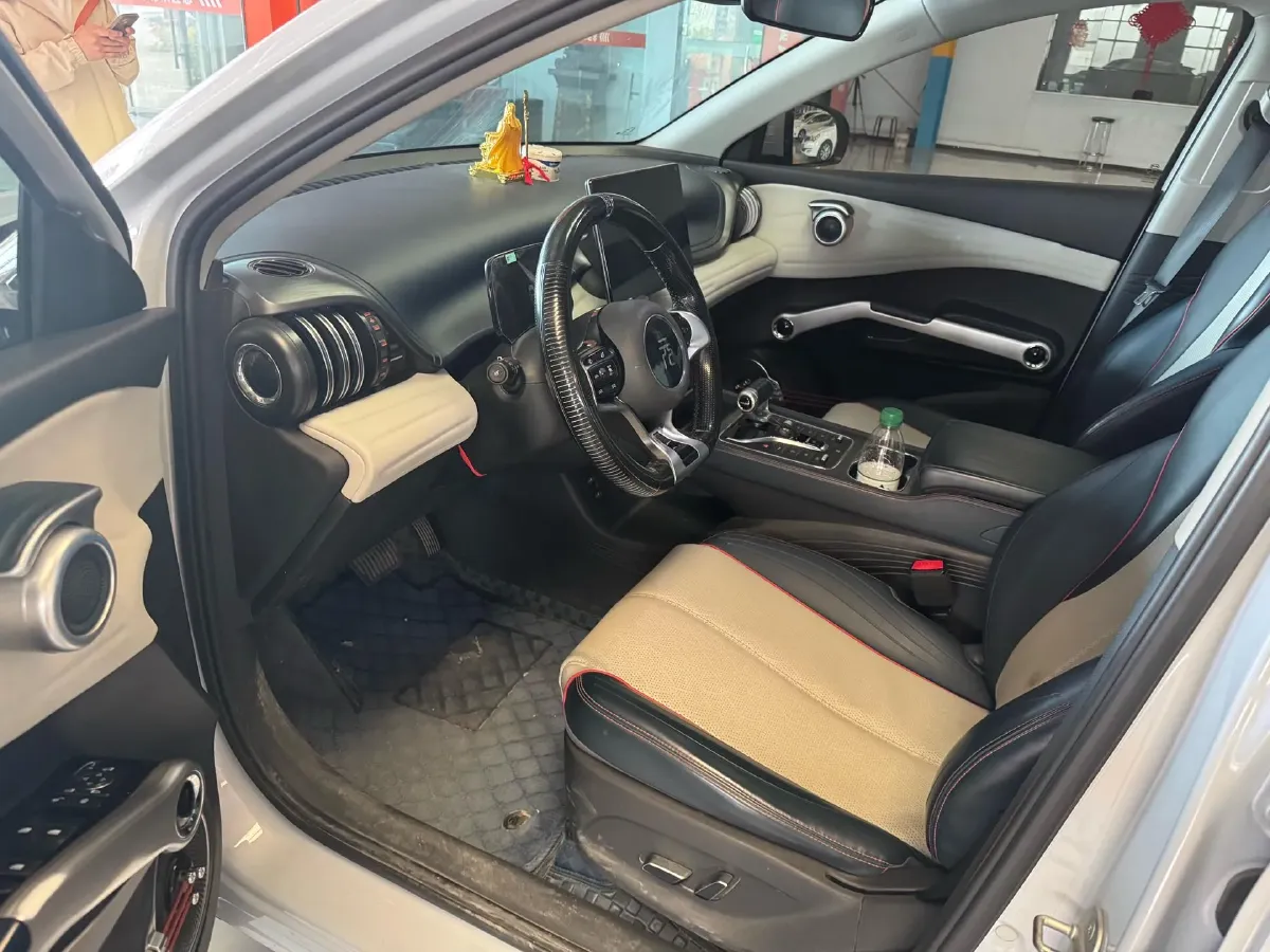 2022 Roewe RX5 MAX 1.5T 181HP L4 6AT,autocango,china used car exporter,china ev exporter,chinese used car exporter,chinese used ev exporter