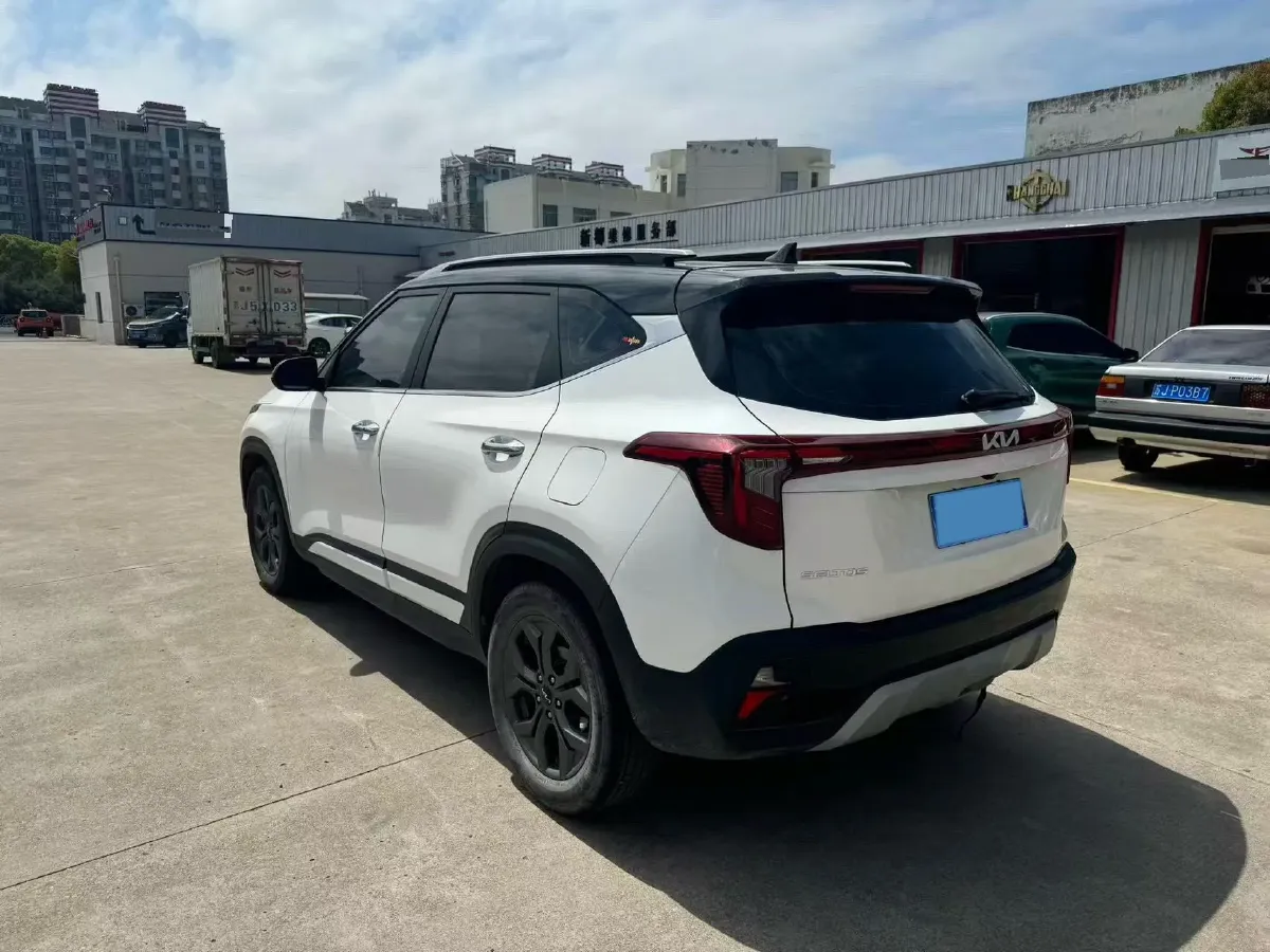 2023 Kia Seltos 1.5L 115HP L4 CVT,autocango,china used car exporter,china ev exporter,chinese used car exporter,chinese used ev exporter
