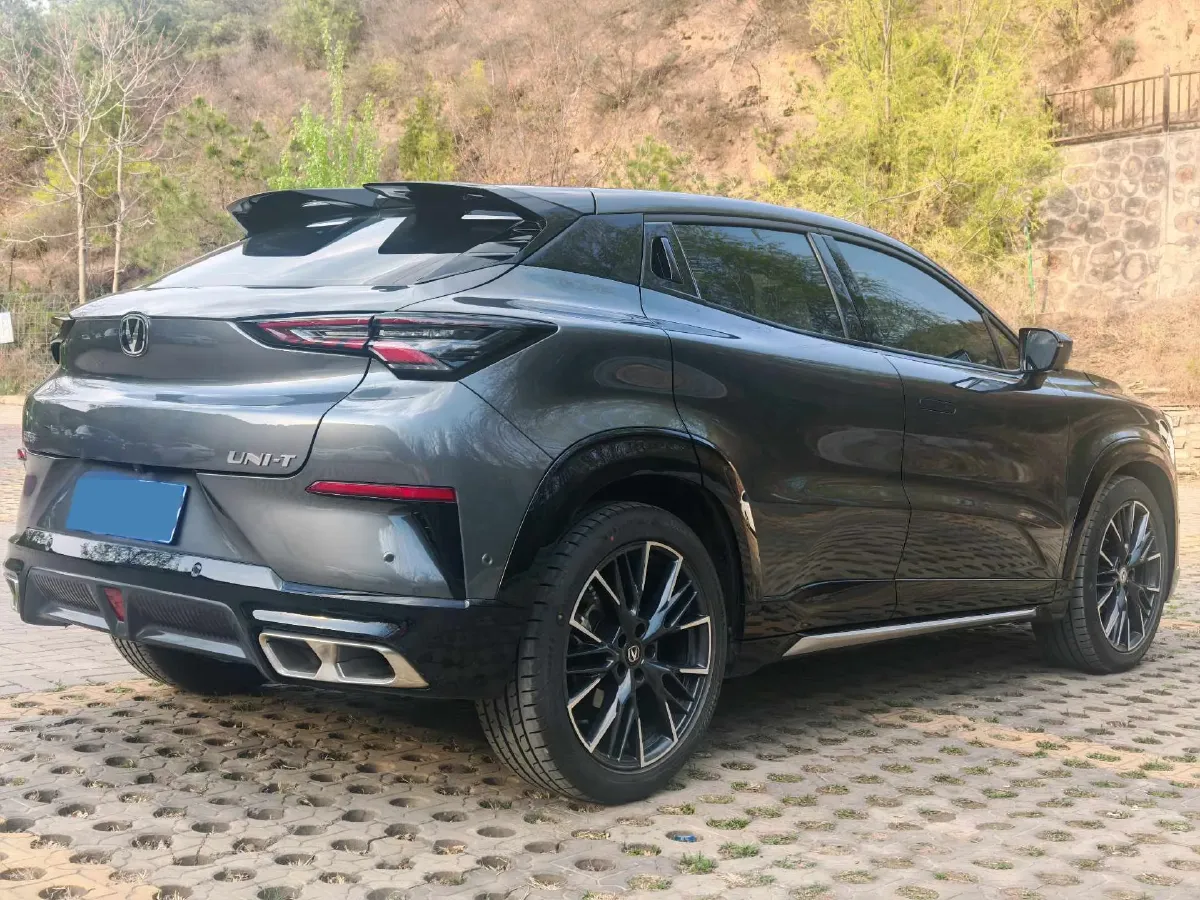 2023 ChangAn UNI-T 1.5T 188HP L4 7DCT,autocango,china used car exporter,china ev exporter,chinese used car exporter,chinese used ev exporter