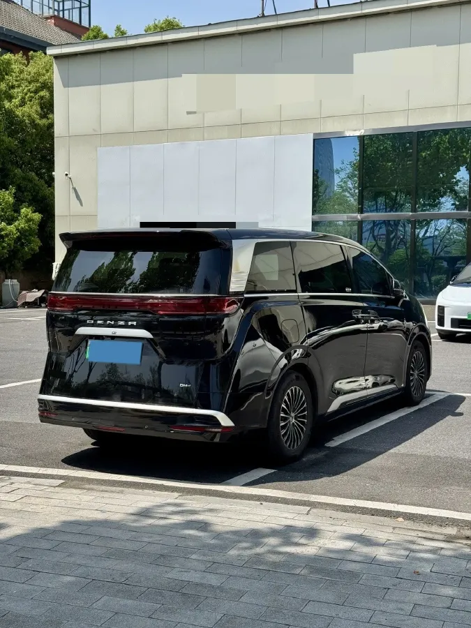 2022 HongQi HS7 3.0T 337HP V6 8AT,autocango,china used car exporter,china ev exporter,chinese used car exporter,chinese used ev exporter