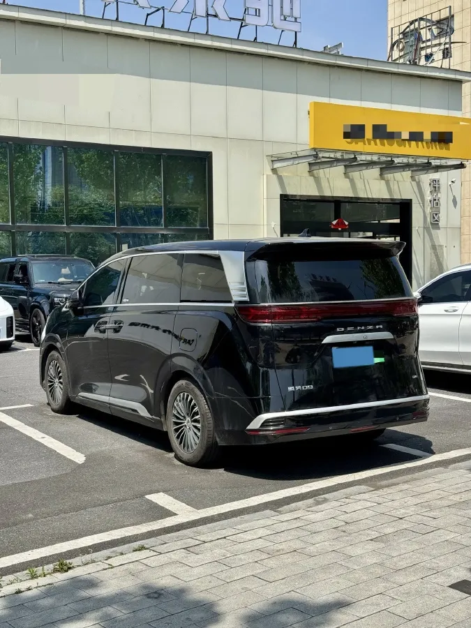 2022 HongQi HS7 3.0T 337HP V6 8AT,autocango,china used car exporter,china ev exporter,chinese used car exporter,chinese used ev exporter