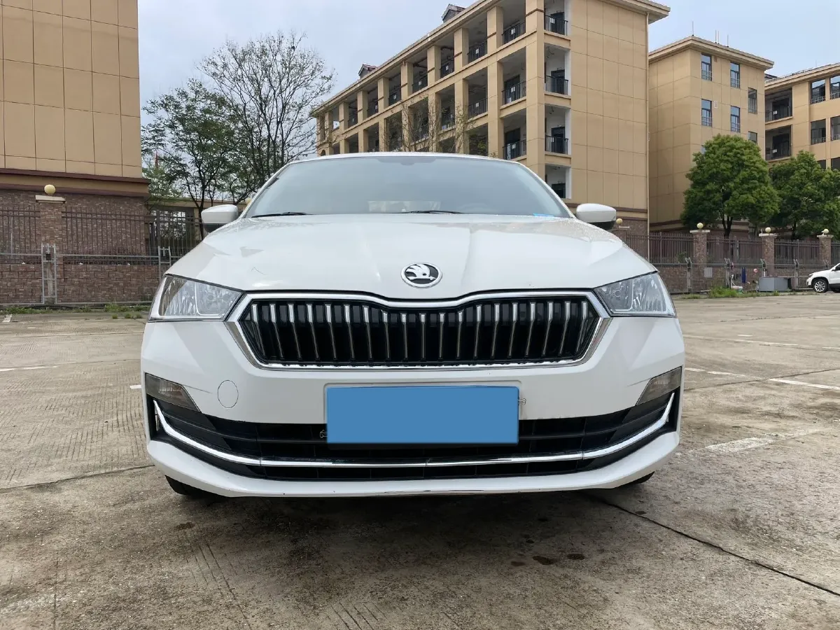 2020 Skoda Rapid 1.5L 112HP L4 6AT,autocango,china used car exporter,china ev exporter,chinese used car exporter,chinese used ev exporter