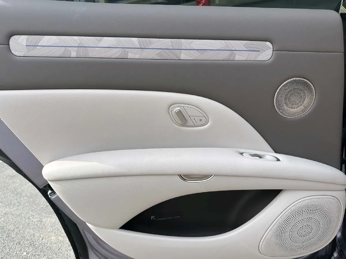 2025 IM L6 BEV,autocango,china used car exporter,china ev exporter,chinese used car exporter,chinese used ev exporter