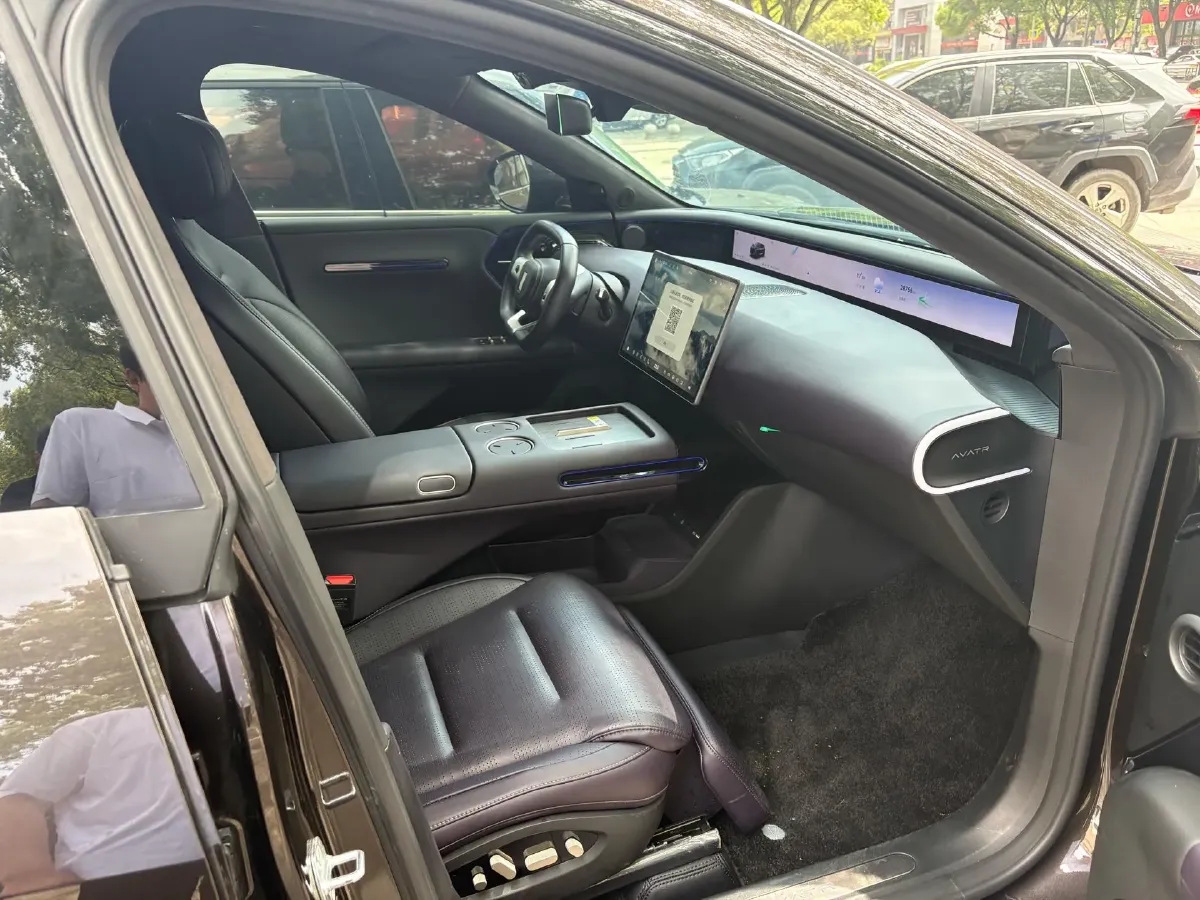 2024 Avatr 07 1.5T 156HP L4 REEV 39.05KWH,autocango,china used car exporter,china ev exporter,chinese used car exporter,chinese used ev exporter