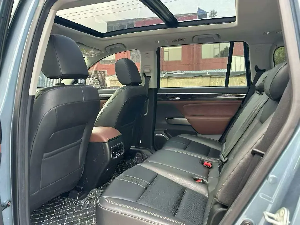 2019 GAC Trumpchi GS8 2.0T 252HP L4 6AT,autocango,china used car exporter,china ev exporter,chinese used car exporter,chinese used ev exporter