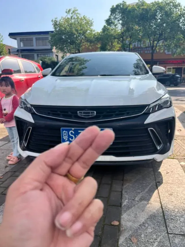 2022 Geely Binray 1.5T 181HP L4 7DCT,autocango,china used car exporter,china ev exporter,chinese used car exporter,chinese used ev exporter