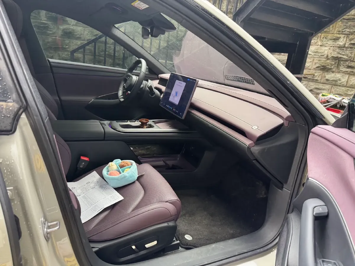 2024 MI SU7 BEV 73.6KWH,autocango,china used car exporter,china ev exporter,chinese used car exporter,chinese used ev exporter