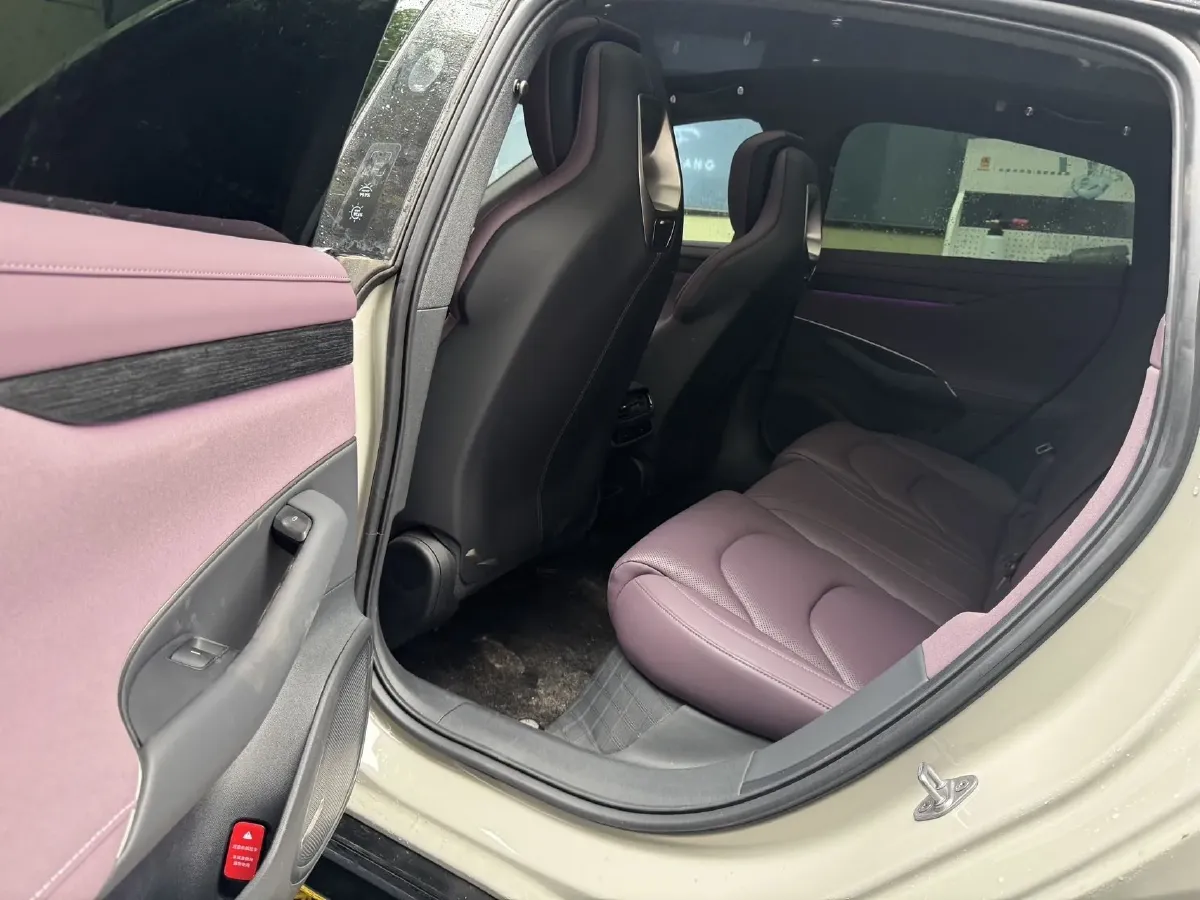 2024 MI SU7 BEV 73.6KWH,autocango,china used car exporter,china ev exporter,chinese used car exporter,chinese used ev exporter