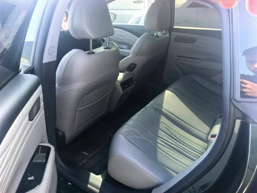 2025 Geely Galaxy Starshine 8 1.5T 163HP L4 3DHT PHEV 27.69KWH,autocango,china used car exporter,china ev exporter,chinese used car exporter,chinese used ev exporter