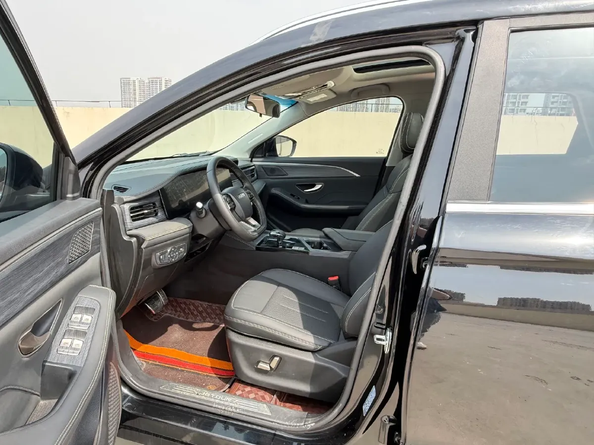 2023 Jetour X90 Plus 1.6T 197HP L4 7DCT,autocango,china used car exporter,china ev exporter,chinese used car exporter,chinese used ev exporter