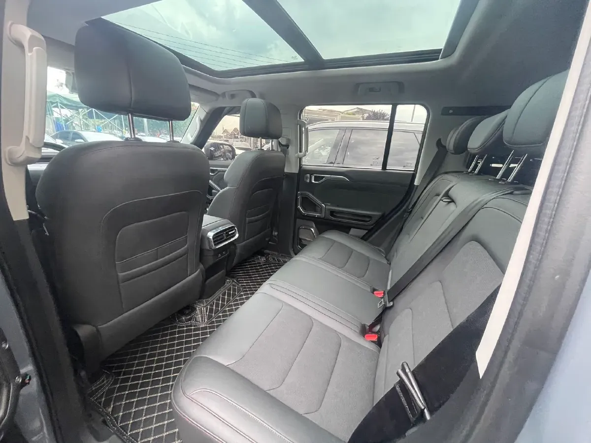 2023 Jetour Traveller 2.0T 254HP L4 7DCT,autocango,china used car exporter,china ev exporter,chinese used car exporter,chinese used ev exporter