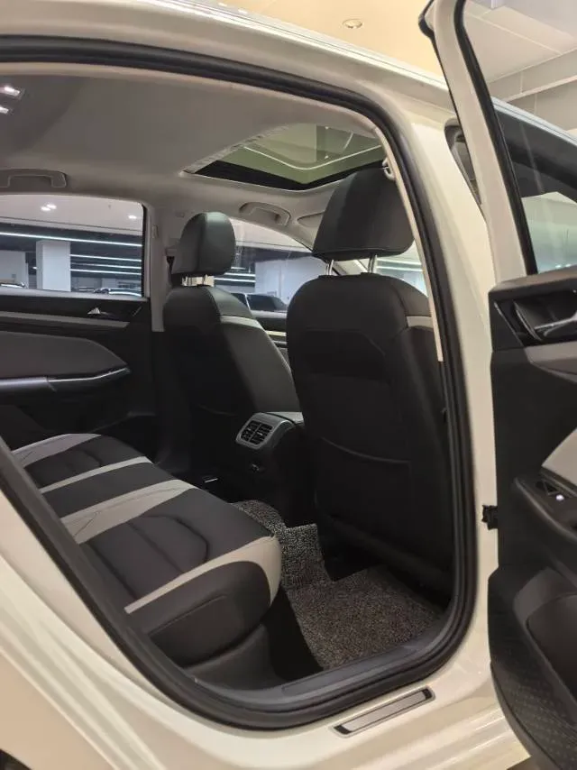 2023 Volkswagen Bora 1.4T 150HP L4 7DCT,autocango,china used car exporter,china ev exporter,chinese used car exporter,chinese used ev exporter