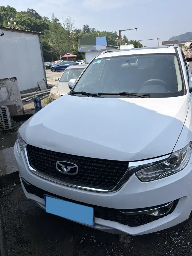 2019 KaiYi X3 1.5L 116HP L4 5MT,autocango,china used car exporter,china ev exporter,chinese used car exporter,chinese used ev exporter