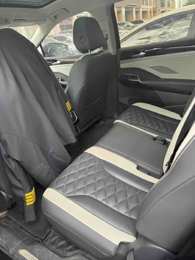 2022 Volkswagen ID.6 Crozz BEV 84.8KWH,autocango,china used car exporter,china ev exporter,chinese used car exporter,chinese used ev exporter