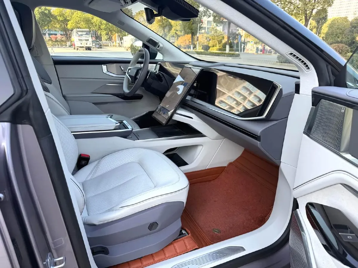 2023 HiPhi Y BEV 76.6KWH,autocango,china used car exporter,china ev exporter,chinese used car exporter,chinese used ev exporter