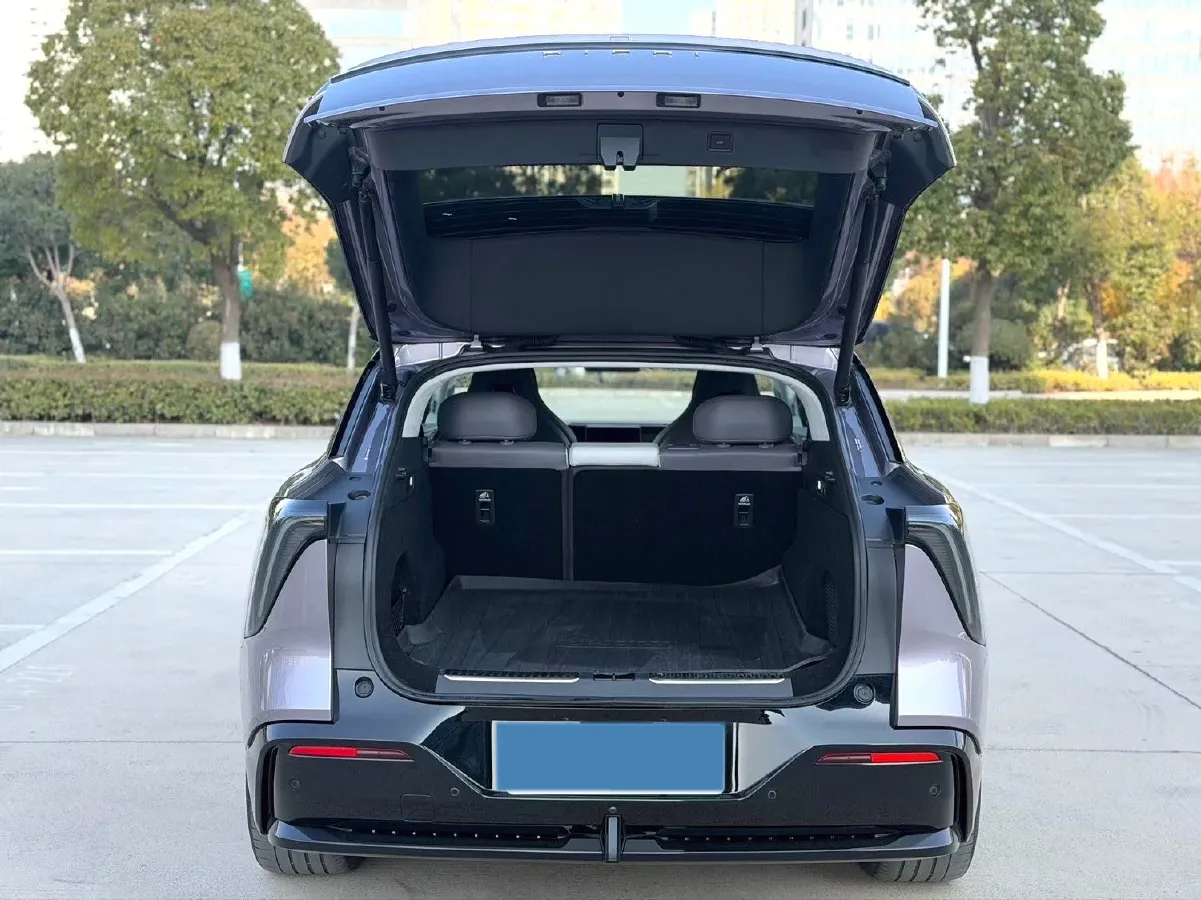 2023 HiPhi Y BEV 76.6KWH,autocango,china used car exporter,china ev exporter,chinese used car exporter,chinese used ev exporter