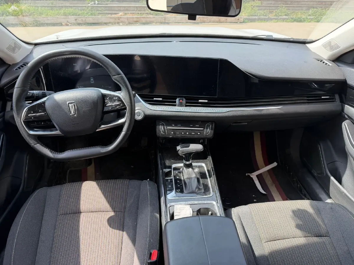 2023 Bestune B70 1.5T 169HP L4 7DCT,autocango,china used car exporter,china ev exporter,chinese used car exporter,chinese used ev exporter