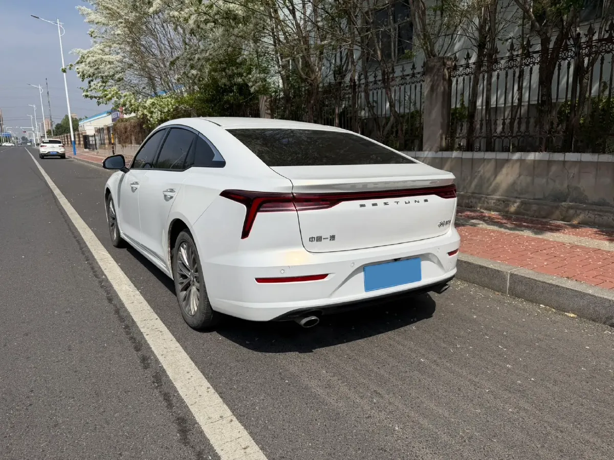 2023 Bestune B70 1.5T 169HP L4 7DCT,autocango,china used car exporter,china ev exporter,chinese used car exporter,chinese used ev exporter