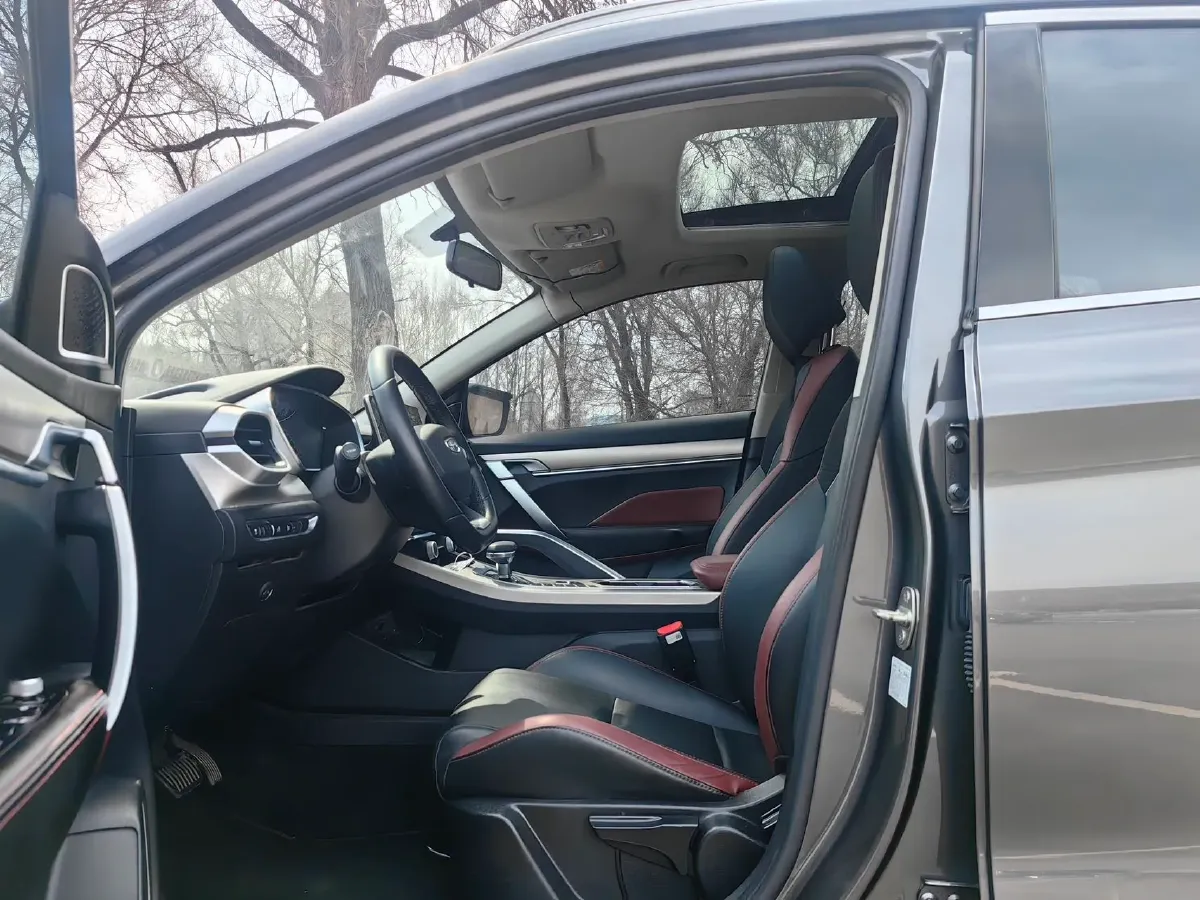 2021 Geely Coolray 1.4T 141HP L4 6DCT,autocango,china used car exporter,china ev exporter,chinese used car exporter,chinese used ev exporter