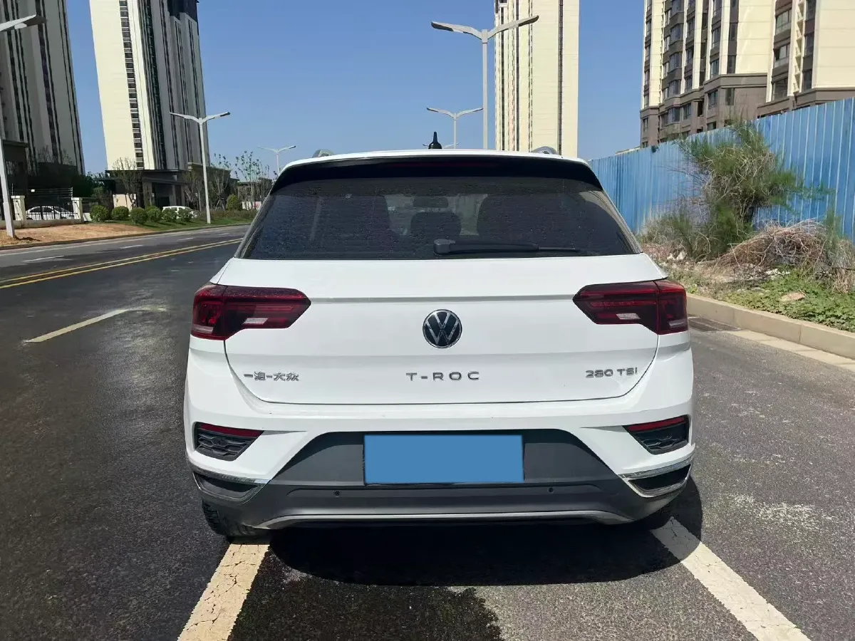 2022 Volkswagen T-Roc 1.4T 150HP L4 7DCT,autocango,china used car exporter,china ev exporter,chinese used car exporter,chinese used ev exporter