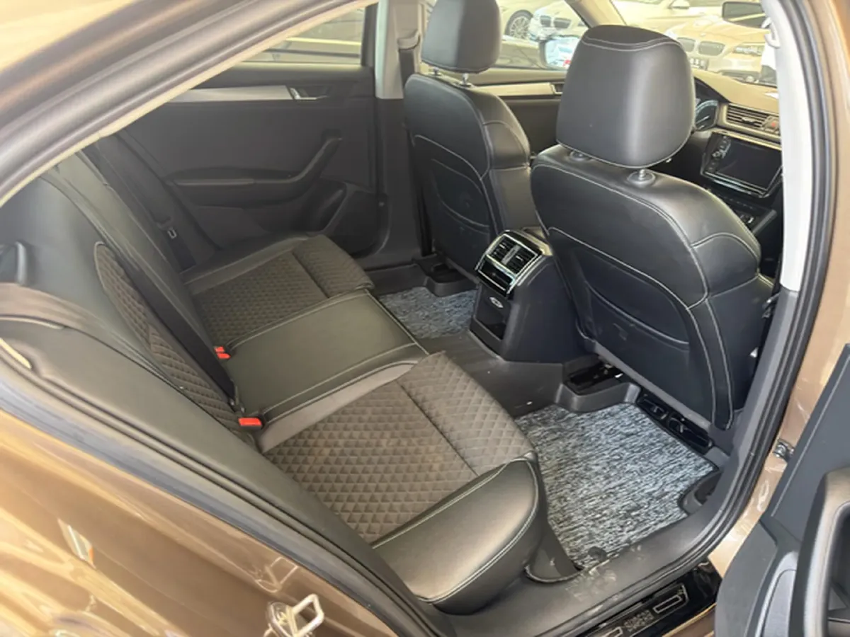 2018 Nissan Terra 2.5L 184HP L4 7AT,autocango,china used car exporter,china ev exporter,chinese used car exporter,chinese used ev exporter