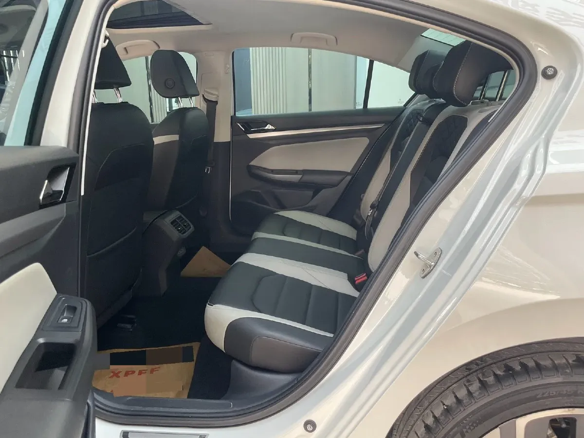 2023 Volkswagen Bora 1.4T 150HP L4 7DCT,autocango,china used car exporter,china ev exporter,chinese used car exporter,chinese used ev exporter