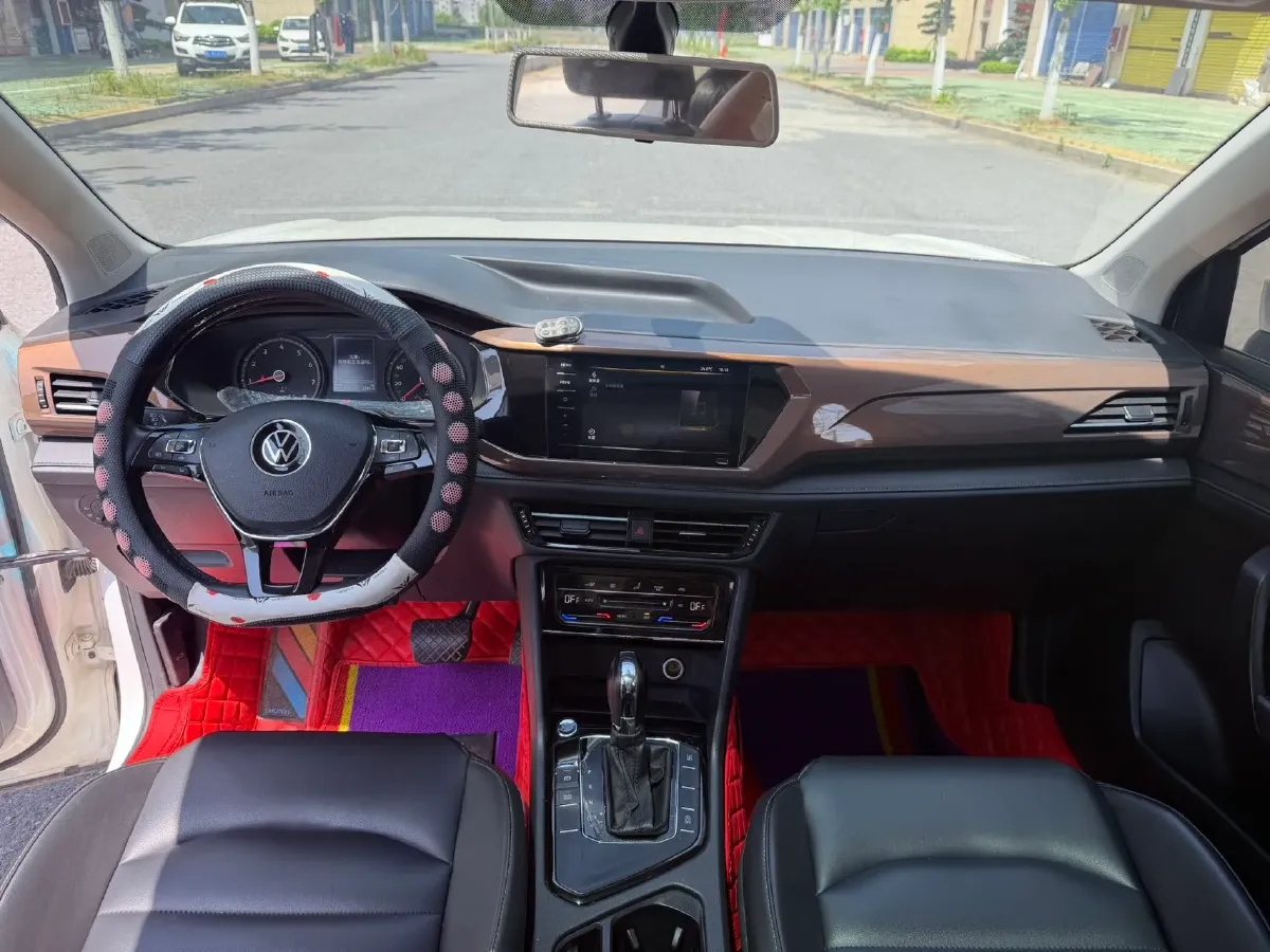 2021 Volkswagen Tharu 1.4T 150HP L4 7DCT,autocango,china used car exporter,china ev exporter,chinese used car exporter,chinese used ev exporter
