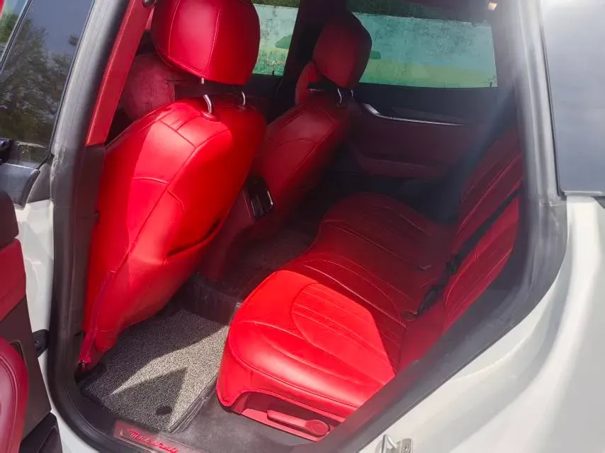 2018 Maserati Levante 3.0T 350HP V6 8AT,autocango,china used car exporter,china ev exporter,chinese used car exporter,chinese used ev exporter