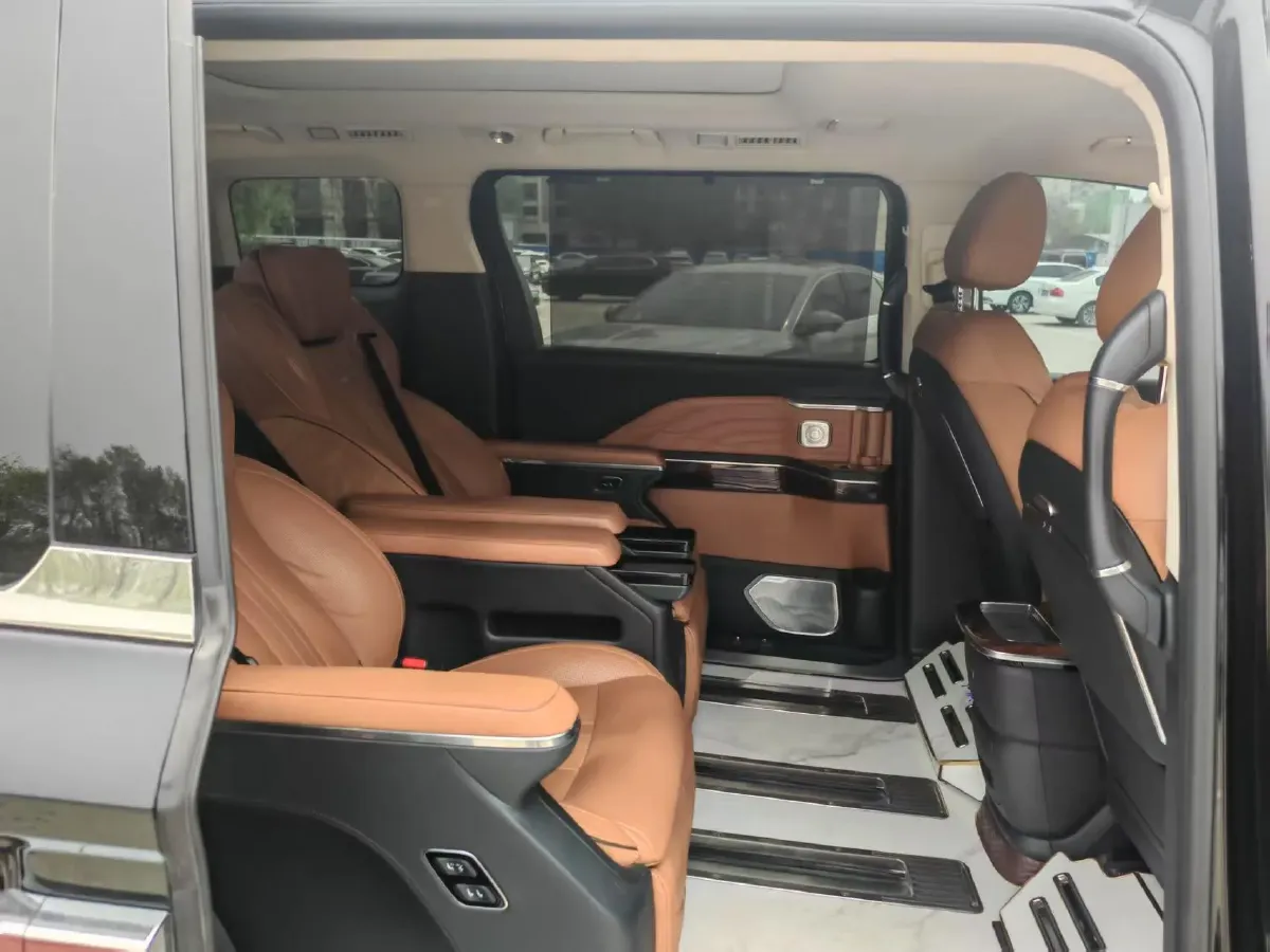 2023 HongQi HQ9 2.0T 252HP L4 8AT,autocango,china used car exporter,china ev exporter,chinese used car exporter,chinese used ev exporter